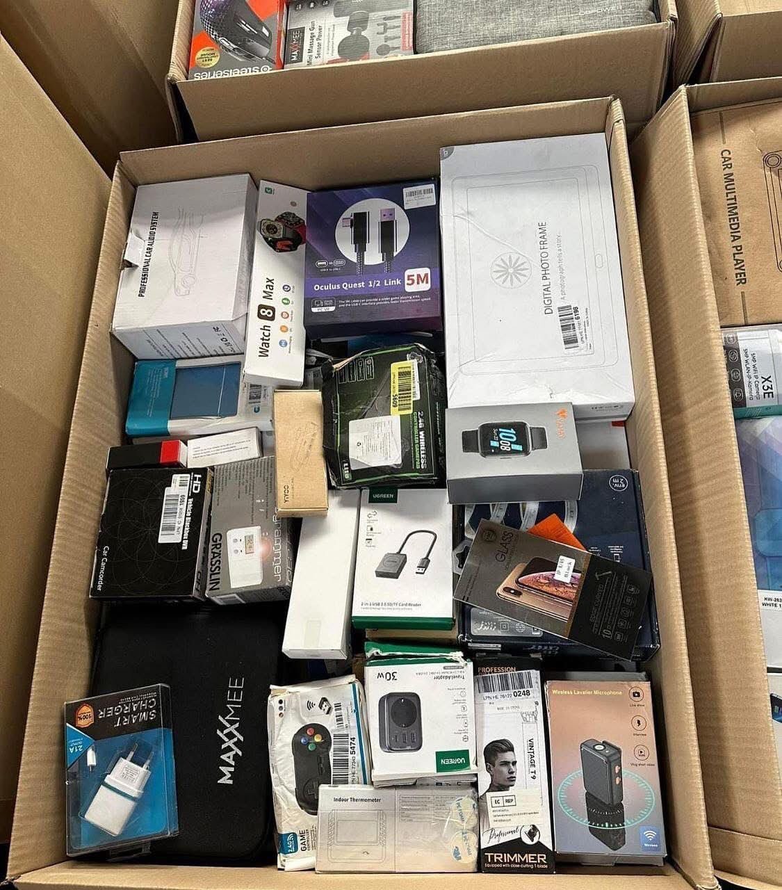 1000418257.jpg Electronic boxes - Image 1